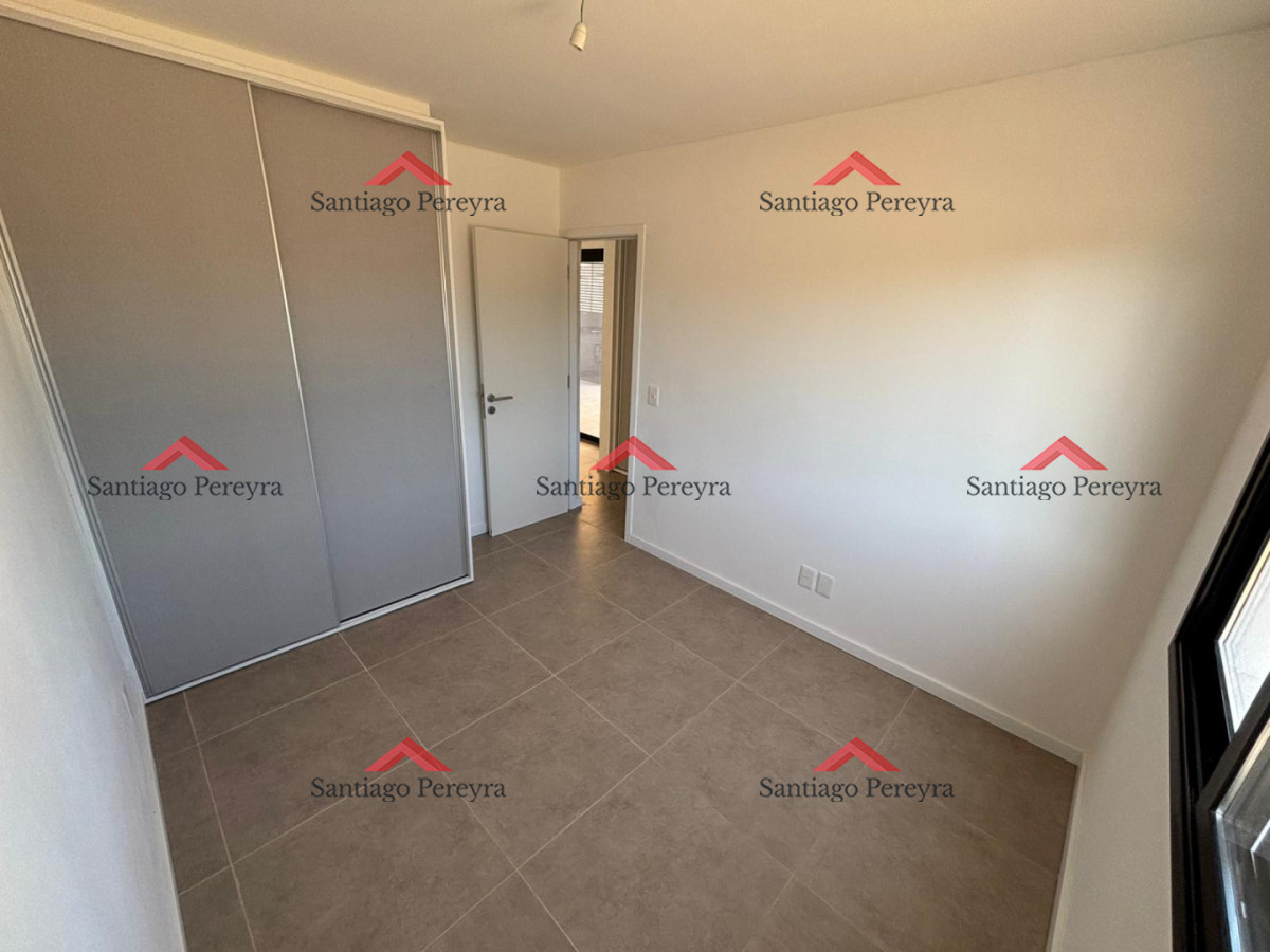 Casa ID.17010 - Casa 2 dormitorios en Venta en Parque Burnett