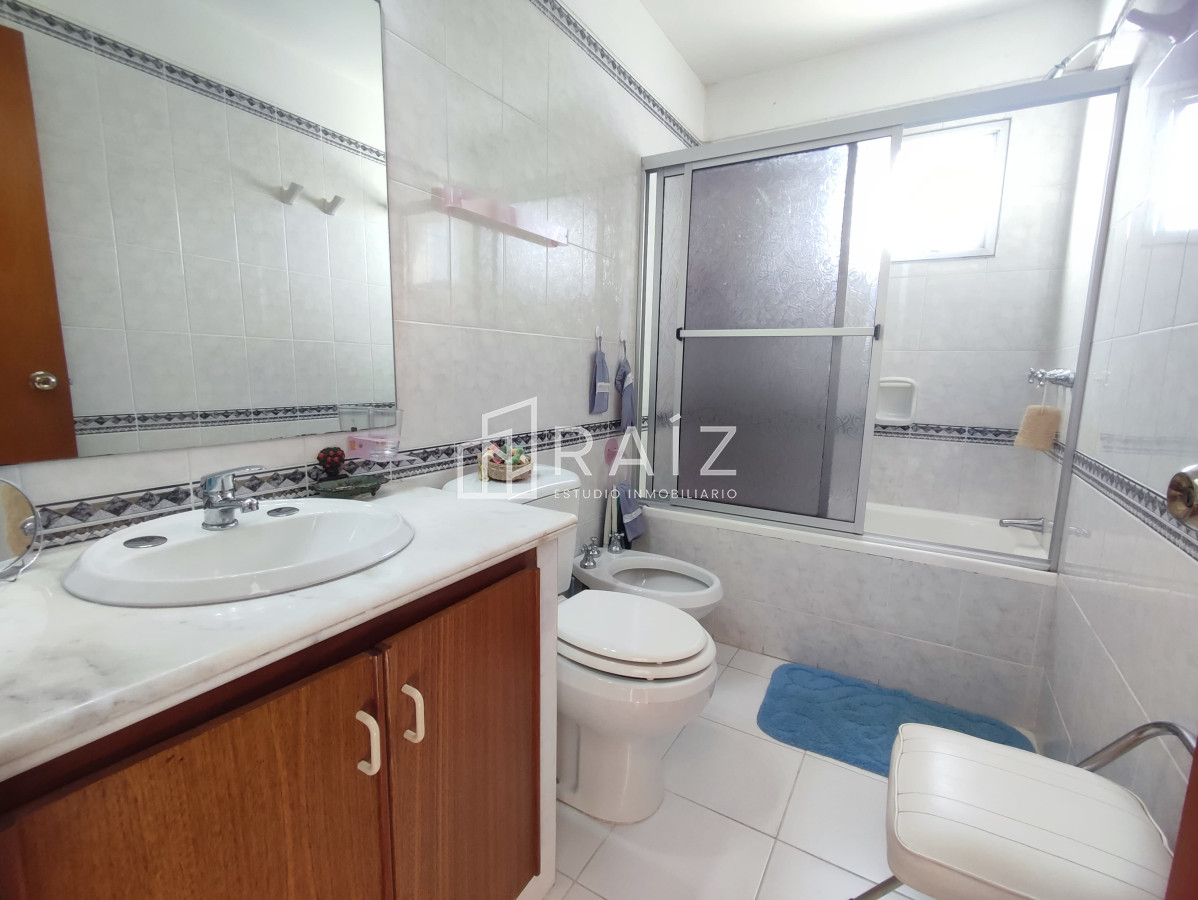 Apartamento ID.9985 - Venta de apartamento de 2 dormitorios en la Brava Punta del Este