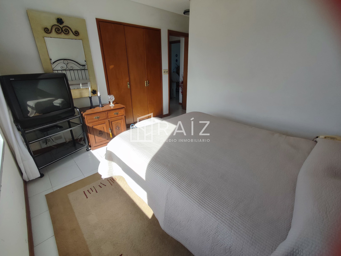 Apartamento ID.9985 - Venta de apartamento de 2 dormitorios en la Brava Punta del Este