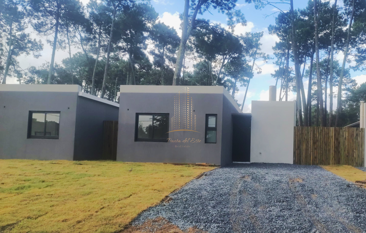 Casa ID.755 - Casa 2 dormitorios en Venta en Parque Burnett