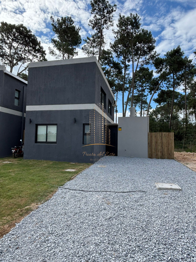 Casa ID.756 - Casa 3 Dormitorios en Venta en Parque Burnett