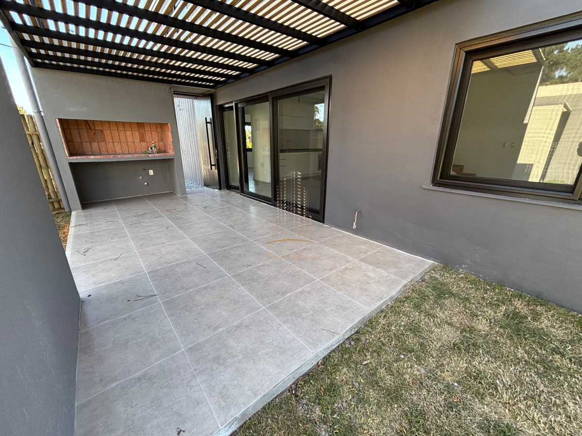 Casa ID.756 - Casa 3 Dormitorios en Venta en Parque Burnett