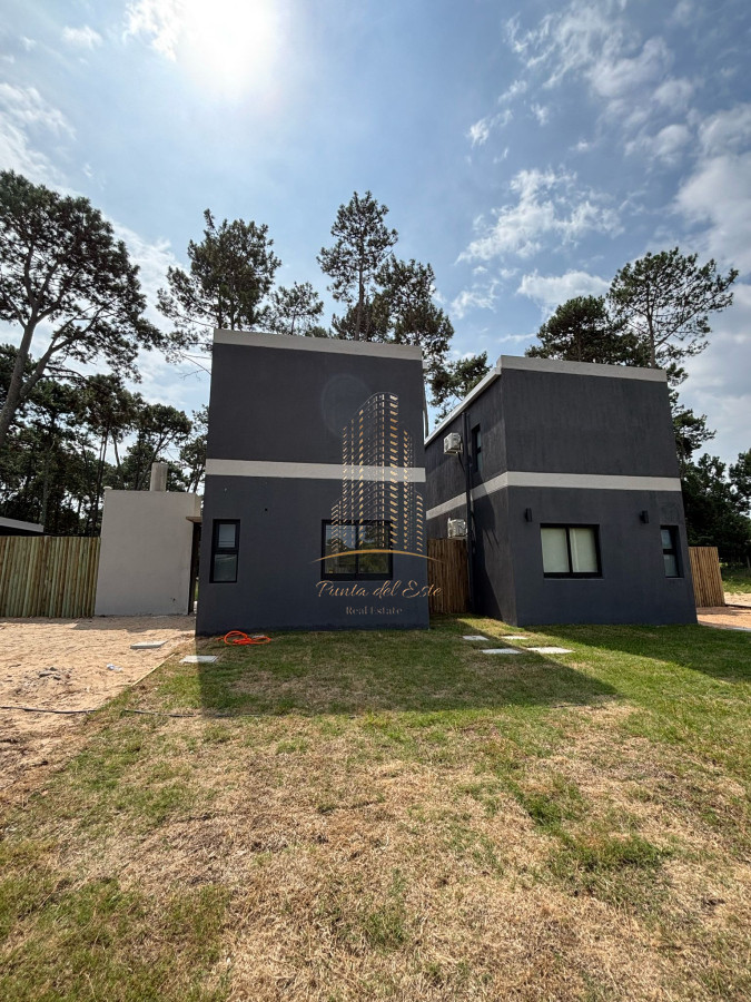 Casa ID.756 - Casa 3 Dormitorios en Venta en Parque Burnett