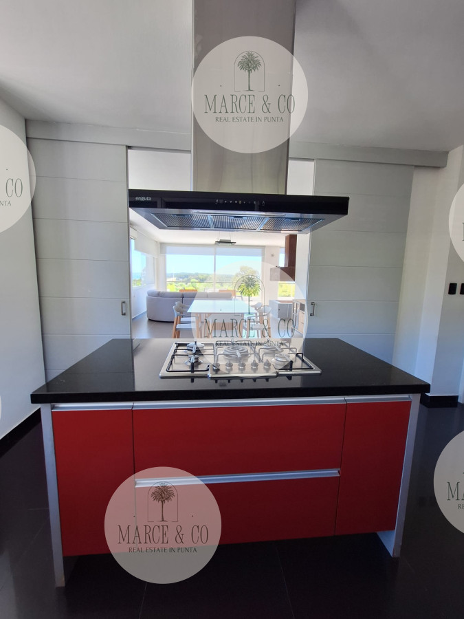 Casa ID.452 - Casa en Alquiler temporal con 3 SUITES en Punta Ballena con vista al Mar