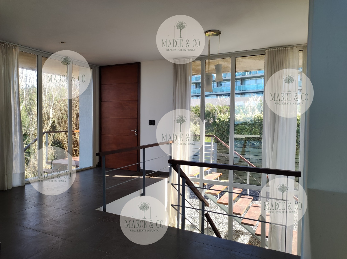 Casa ID.452 - Casa en Alquiler temporal con 3 SUITES en Punta Ballena con vista al Mar