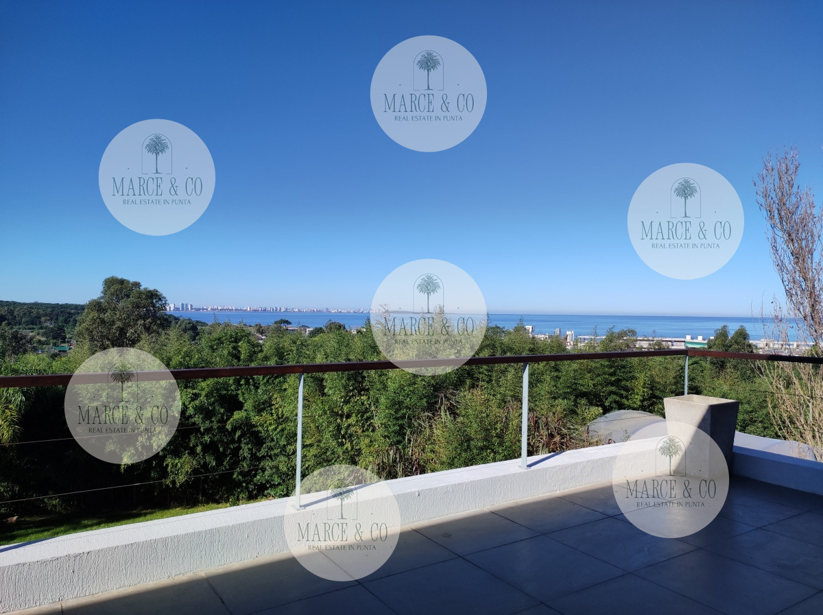 Casa ID.452 - Casa en Alquiler temporal con 3 SUITES en Punta Ballena con vista al Mar