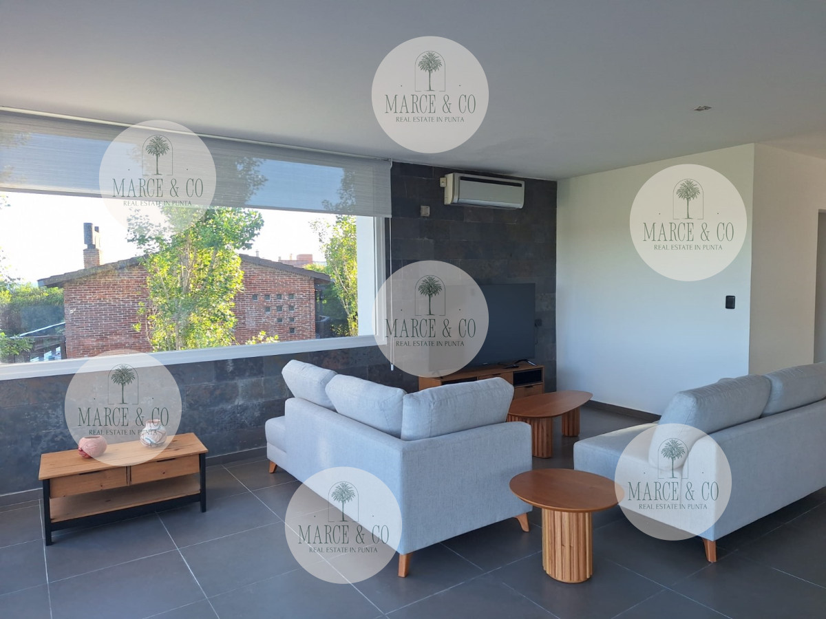 Casa ID.452 - Casa en Alquiler temporal con 3 SUITES en Punta Ballena con vista al Mar