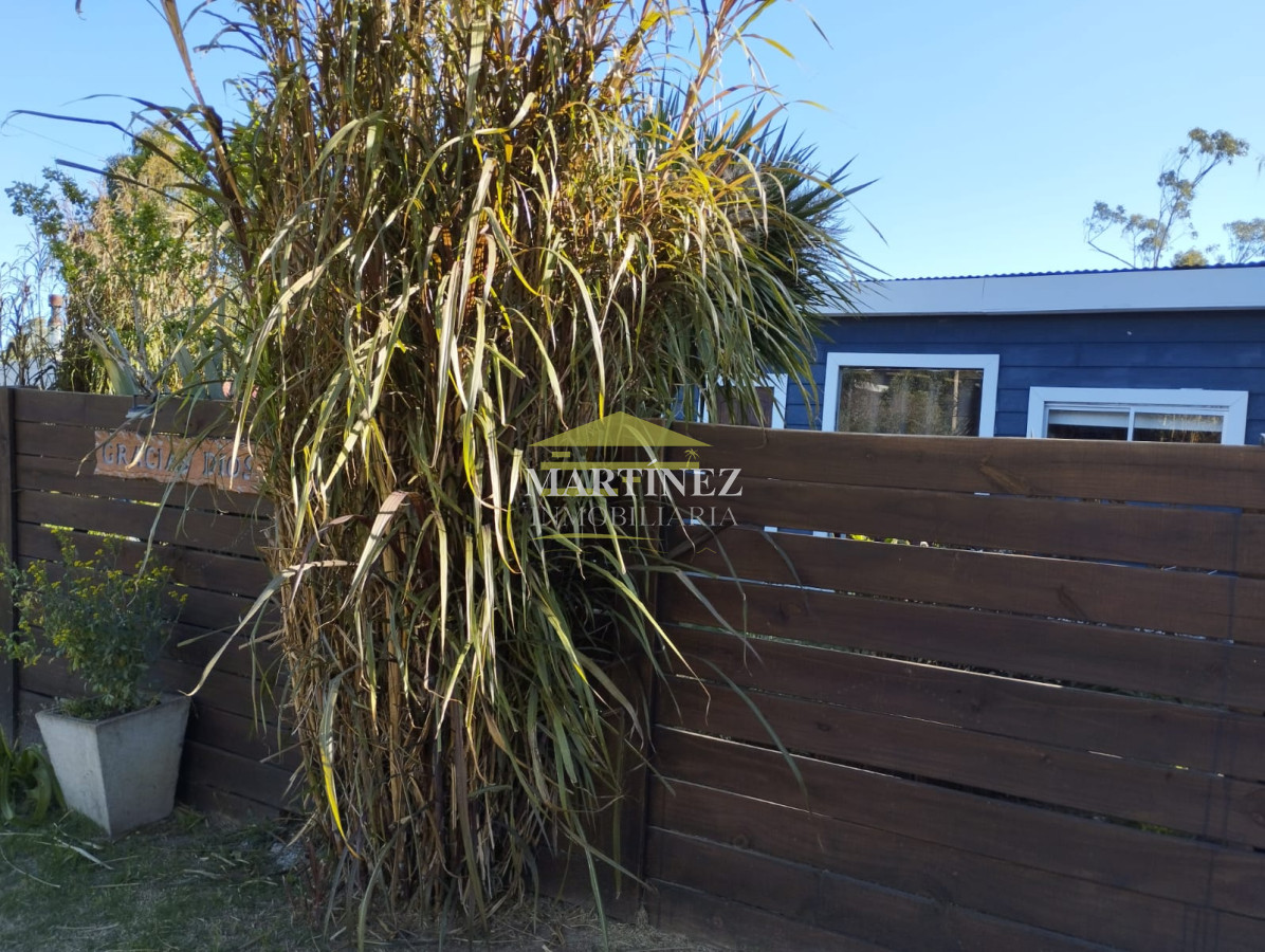Casa ID.17 - casa en alquiler en balneario buenos aires de 2 dormitorios e metros del mar