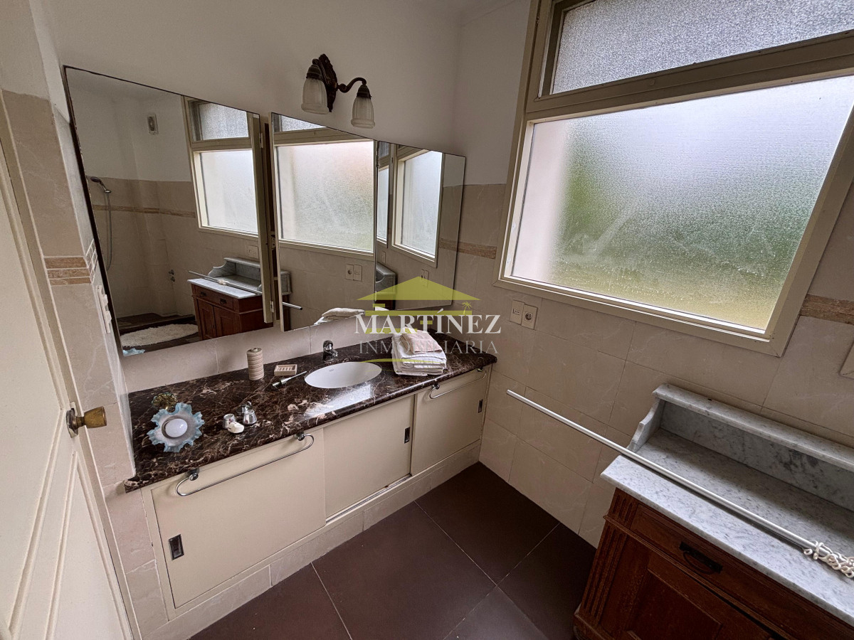 Casa ID.3 - Casa de 3 suites más dependencia en pinares a media cuadra de la playa