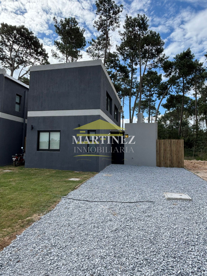 Casa ID.85 - Casa 3 Dormitorios en Venta en Parque Burnett