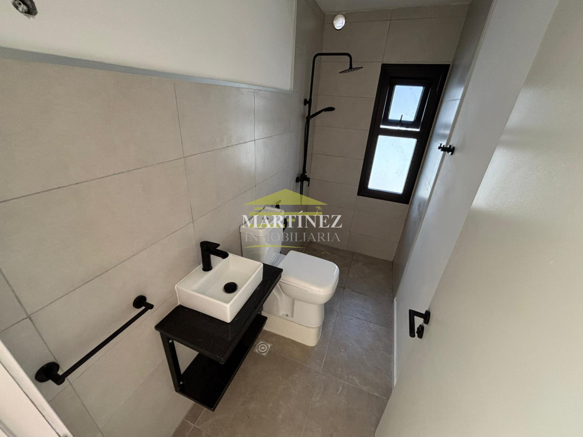 Casa ID.4 - Casa 2 dormitorios en Venta en Parque Burnett