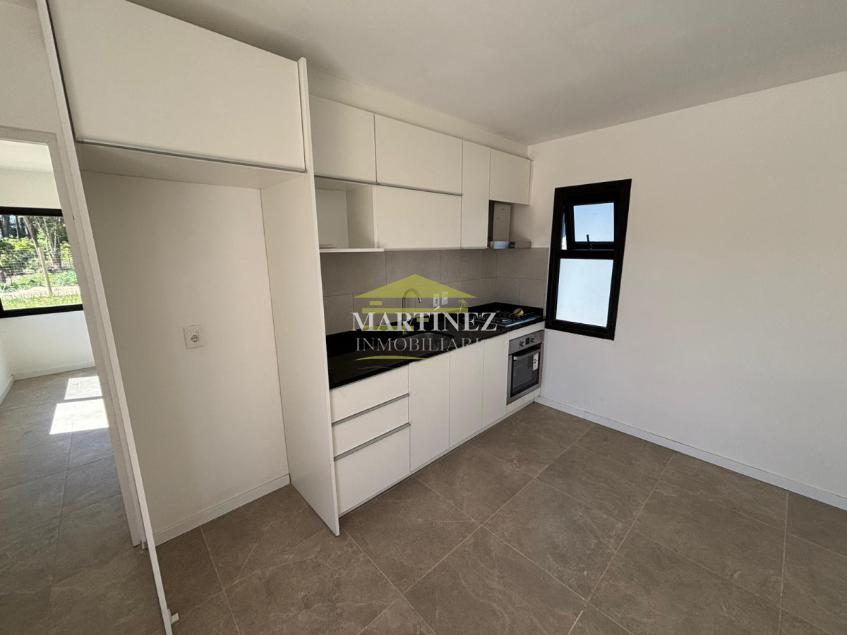 Casa ID.4 - Casa 2 dormitorios en Venta en Parque Burnett