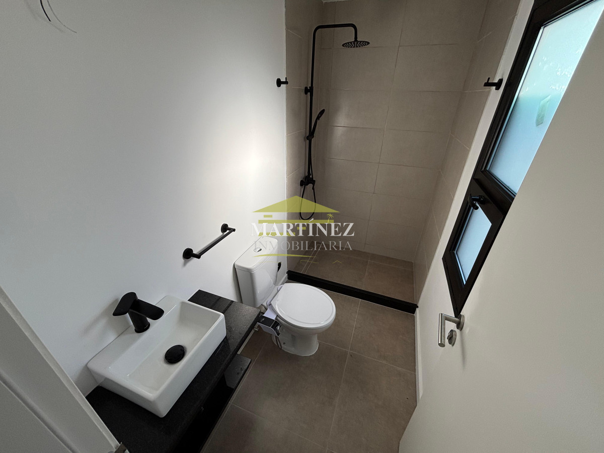 Casa ID.85 - Casa 3 Dormitorios en Venta en Parque Burnett
