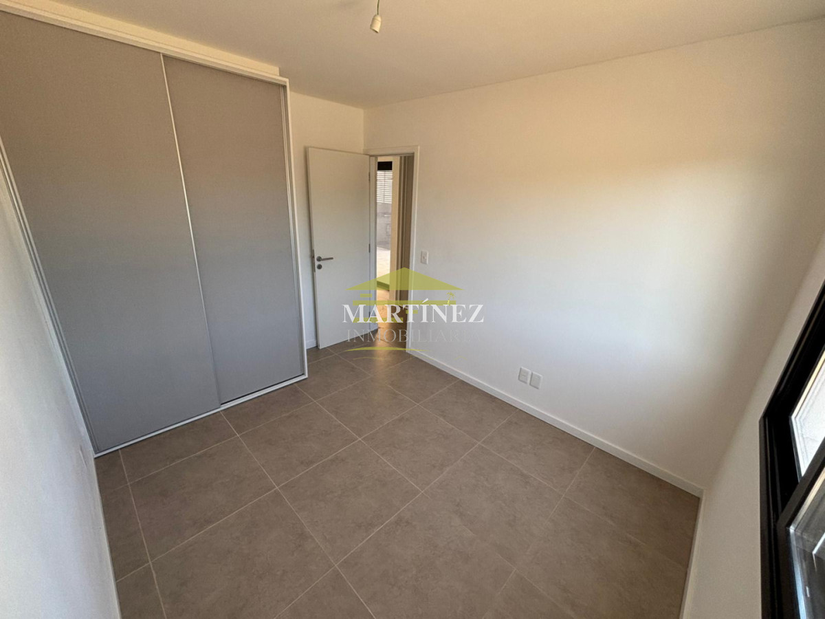 Casa ID.4 - Casa 2 dormitorios en Venta en Parque Burnett