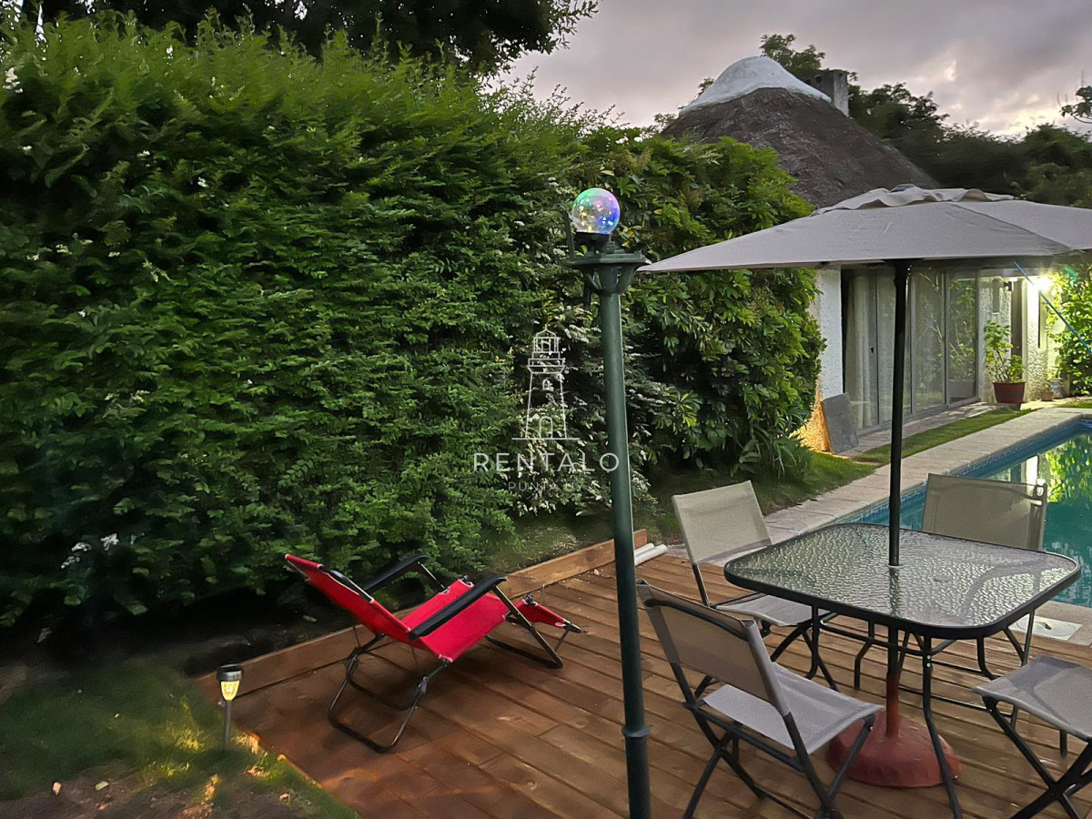 Casa ID.864 - En venta casa en Punta del este 4 dormitorios pinares