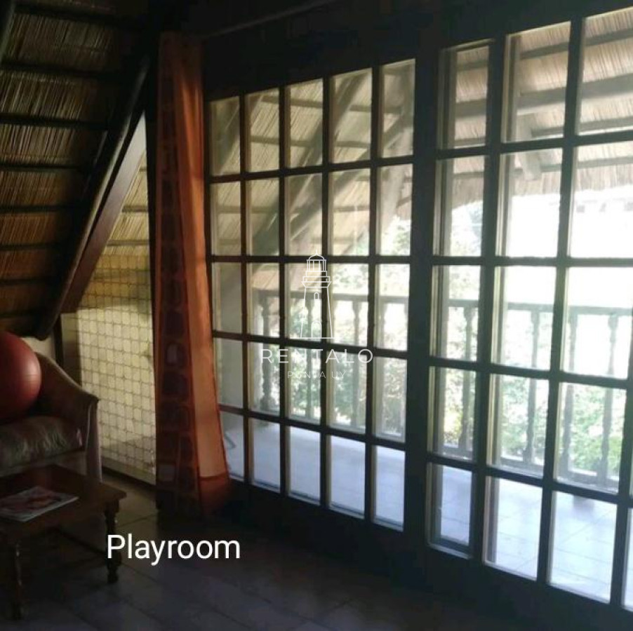 Casa ID.864 - En venta casa en Punta del este 4 dormitorios pinares