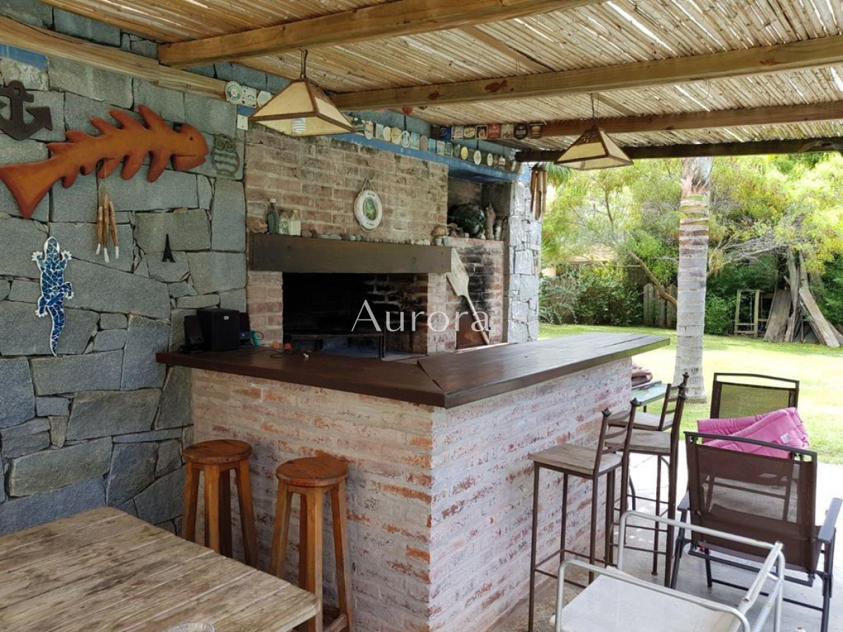 Casa ID.487 - Muy linda casa en La Barra de 3 dormitorios