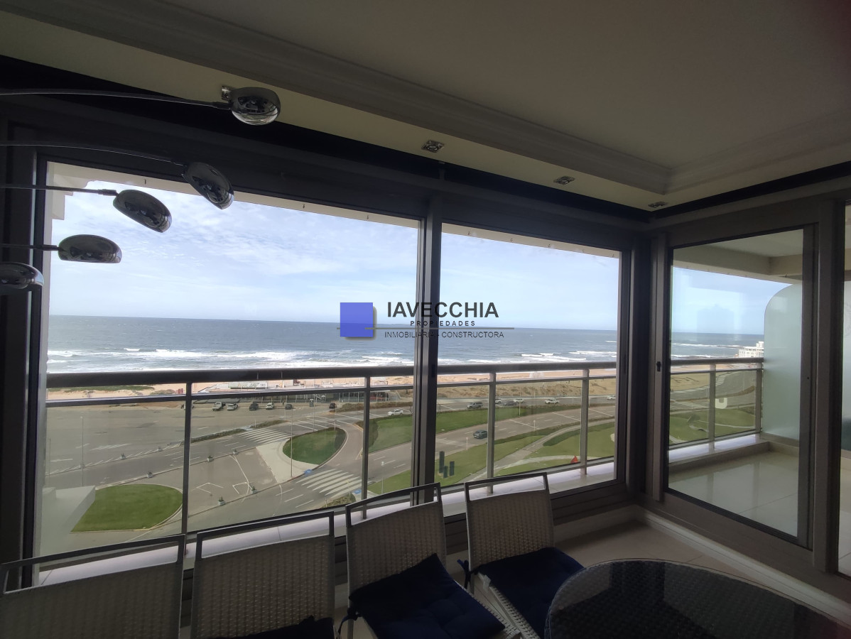 Venta de apartamento de 3 dormitorios en Punta del Este - IAV49614A