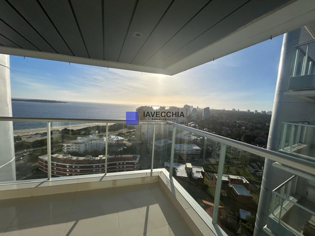 Venta de apartamento de 2 dormitorios en La Mansa Punta del Este - IAV49694A