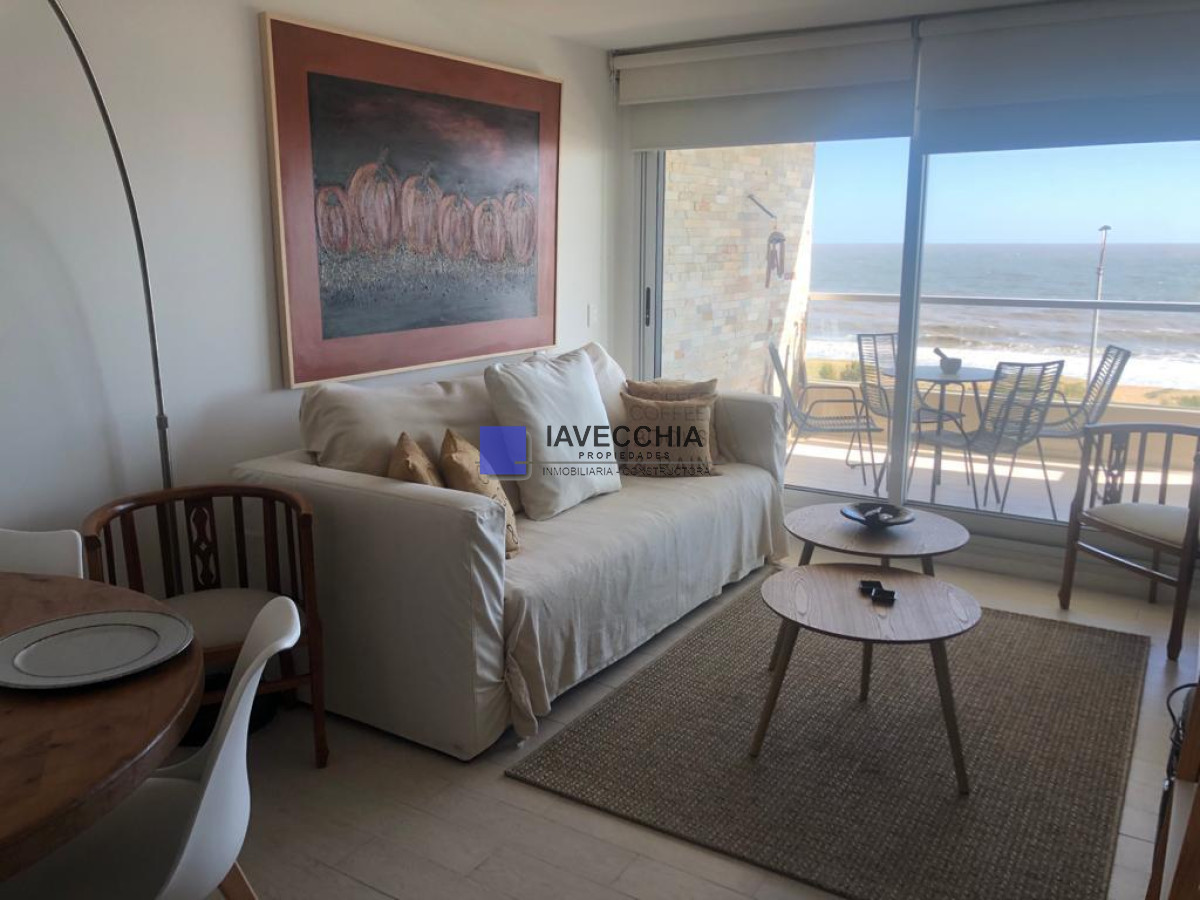 Alquiler Apartamento 2 dormitorios en Playa Mansa en Lumiere frente al Mar - IAV49794A