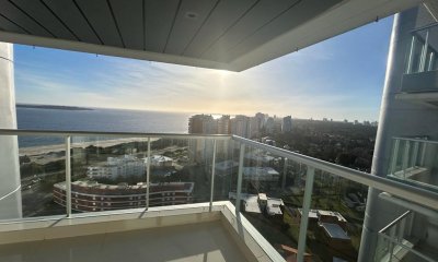 Venta de apartamento de 2 dormitorios en La Mansa Punta del Este