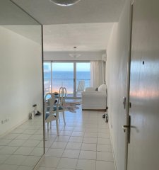 Apartamento en venta de 3 dormitorios en península frente al mar