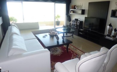 Venta de apartamento de 3 dormitorios en Brava frente al mar