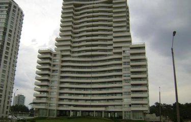 Apartamento en Punta del Este, Brava