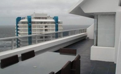 Venta de Apartamento de 4 dormitorios en Península Punta Del Este