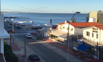 Venta de apartamento de 2 dormitorios en Peninsula Punta del Este