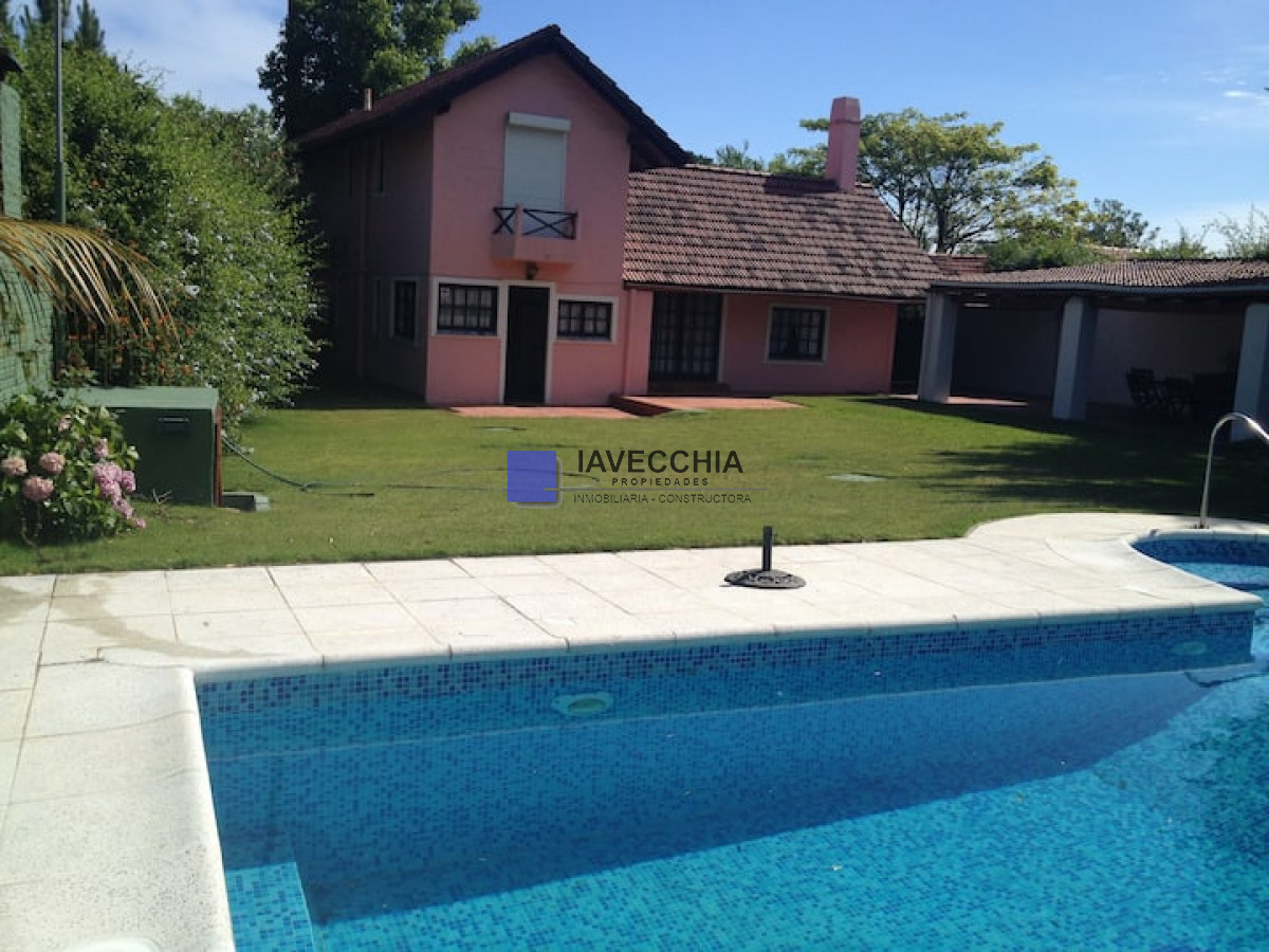 Casa de 4 dormitorios con piscina en pinares para alquiler de verano - IAV47964C