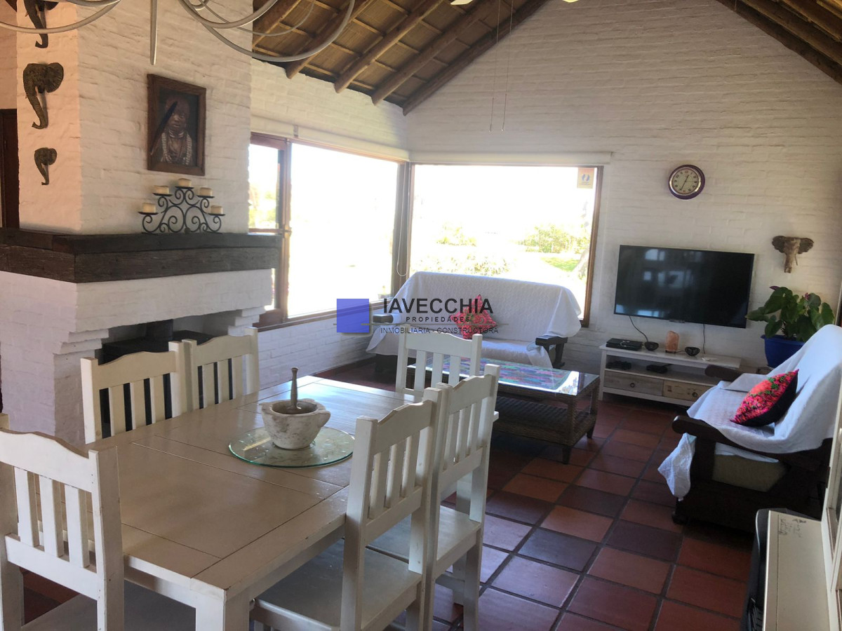 alquiler casa 3 dormitorios en montoya con vista al mar - iav49646c