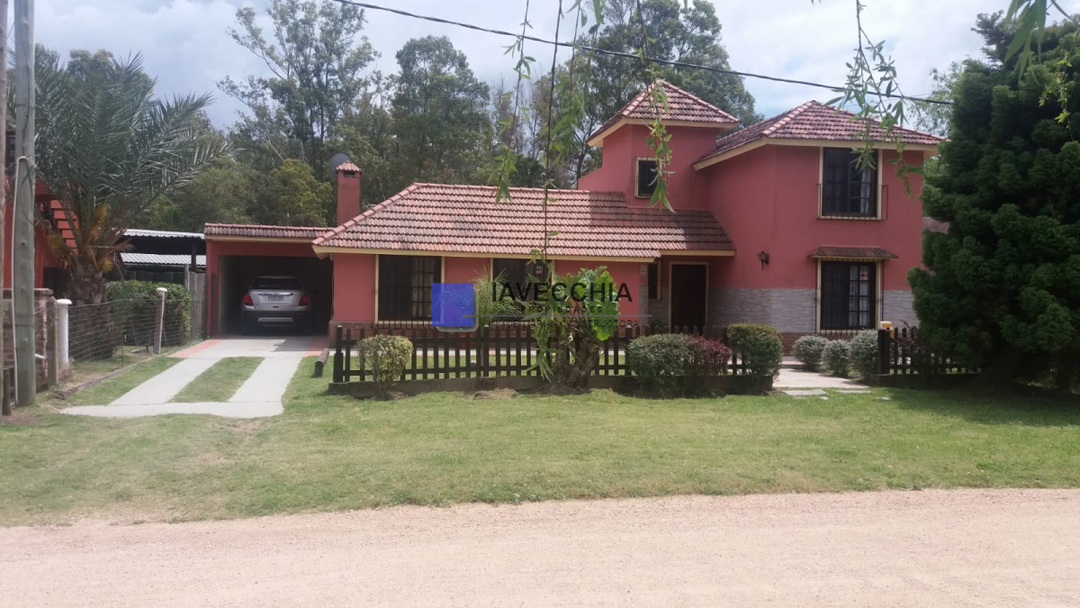 casa de 4 dormitorios en la barra punta del este - iav48015c