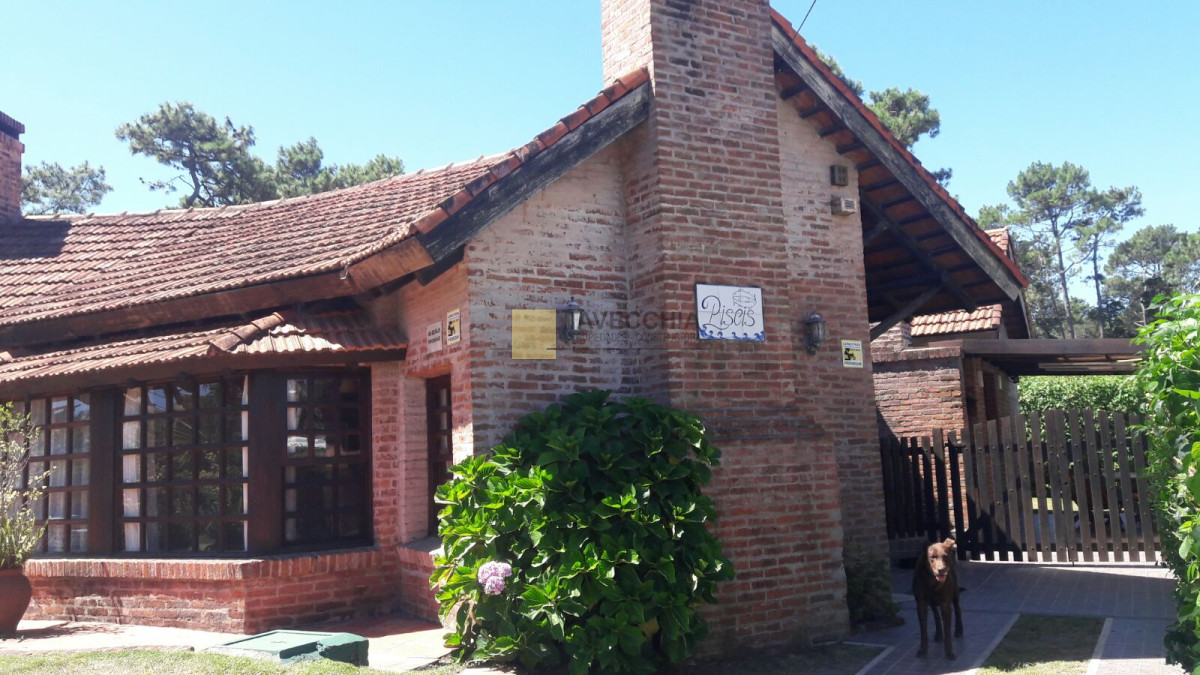 muy linda casa con todas las comodidades  - iav48860c