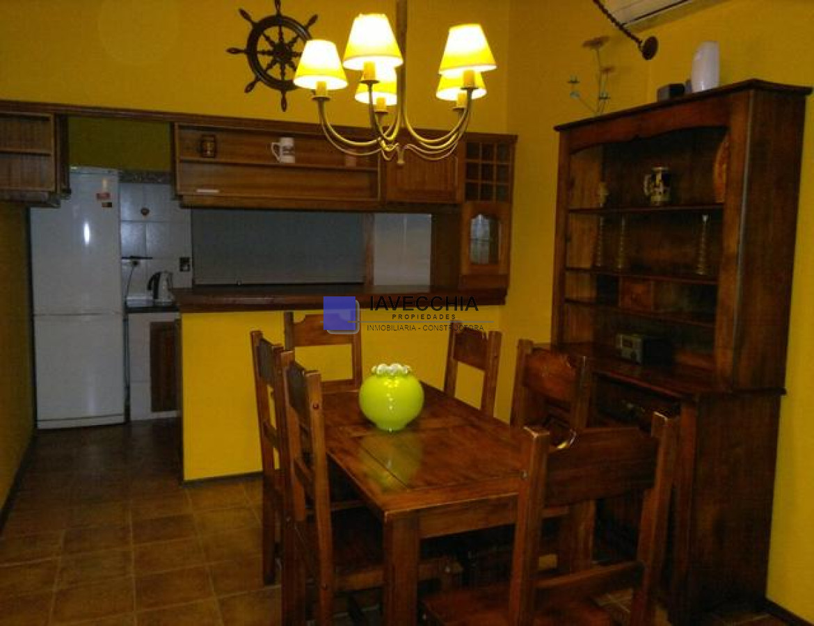 Excelente casa de 3 dormitorios y barbacoa Punta del Este - IAV48994C