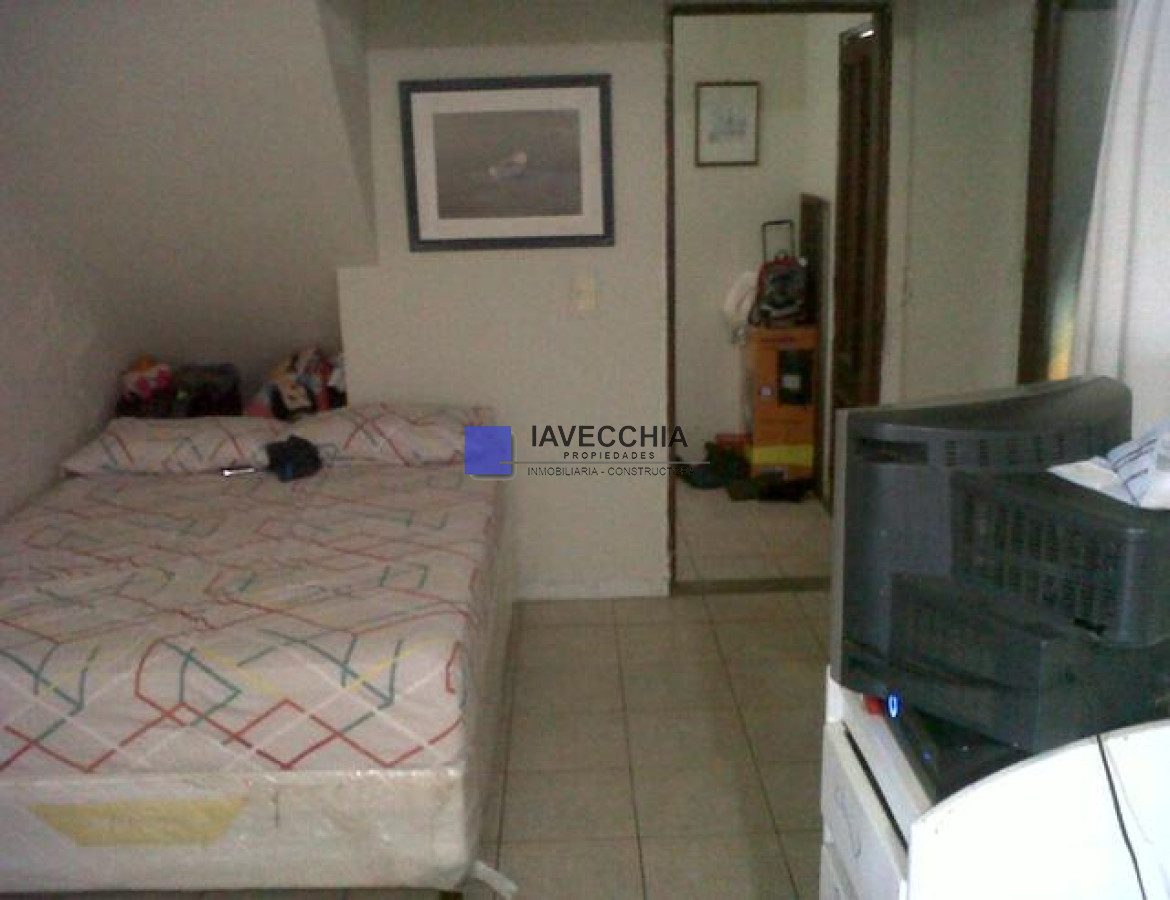 venta de galpón con vivienda al frente barrio las marías - iav49200c
