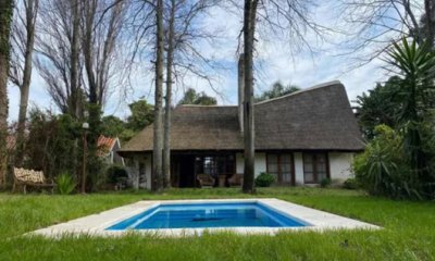 Venta casa 3 dormitorios en Pinares a 200 metros de la playa.