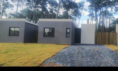 Casa 2 dormitorios en Venta en Parque Burnett