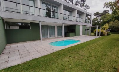Casa en Venta 5 Dormitorios en Boulevard Park Punta del Este