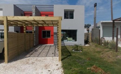 Venta de casa con 3 dormitorios en Altos del Pinar