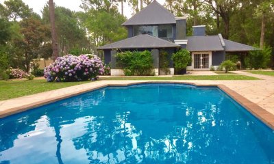 Casa de 4 dormitorios en venta en Parque Burnett