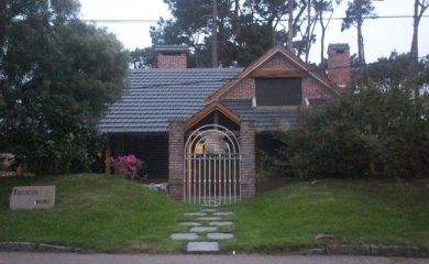 venta de casa 5 dormitorios en la Mansa