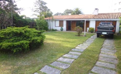 Venta de casa de 4 dormitorios en Punta del Este