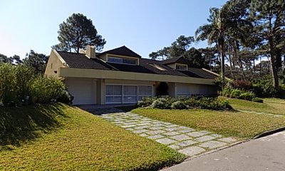 Venta de casa de 6 dormitorios en la Mansa