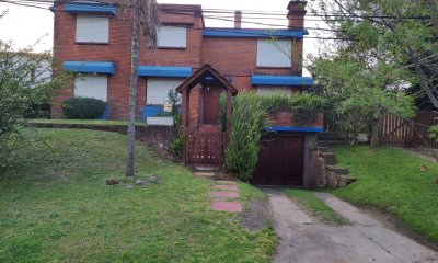 Venta de Casa de 5 dormitorios en Altos del Pinar Punta del Este