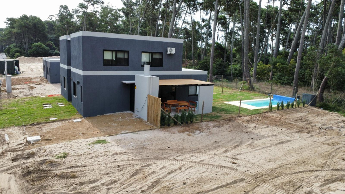 Casa 3 Dormitorios en Venta en Parque Burnett