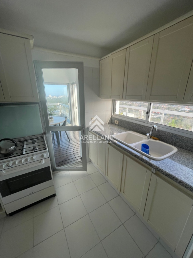 Apartamento ID.2364 - Venta apartamento 3 dormitorios Roosevelt 