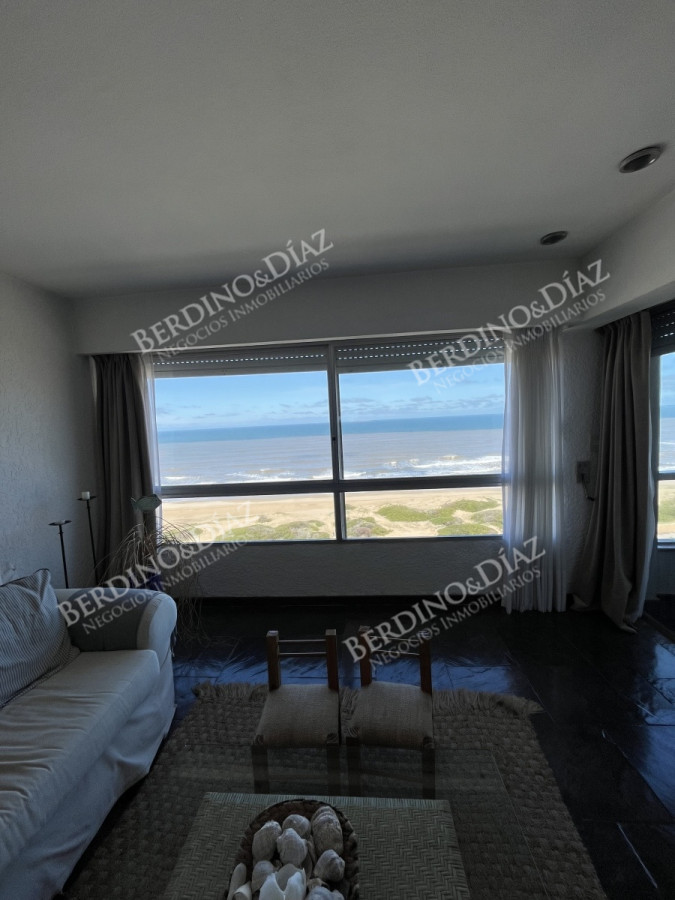 Apartamento ID.2737 - Venta de un dormitorio frente al mar - Playa Brava