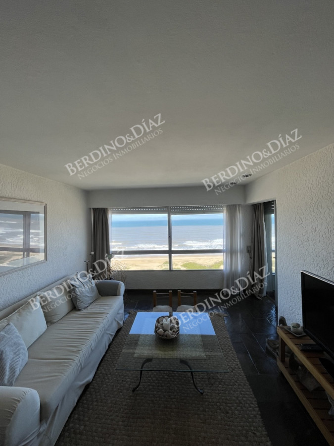 Apartamento ID.2737 - Venta de un dormitorio frente al mar - Playa Brava