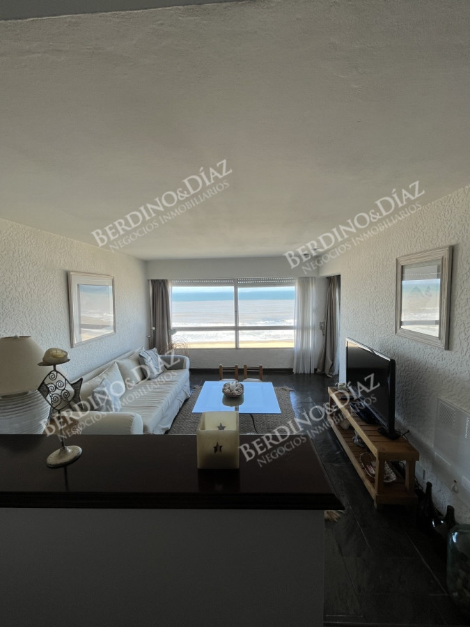 Apartamento ID.2737 - Venta de un dormitorio frente al mar - Playa Brava